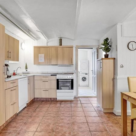 Gorgeous Apartment In Esbjerg V With Wifi 외부 사진